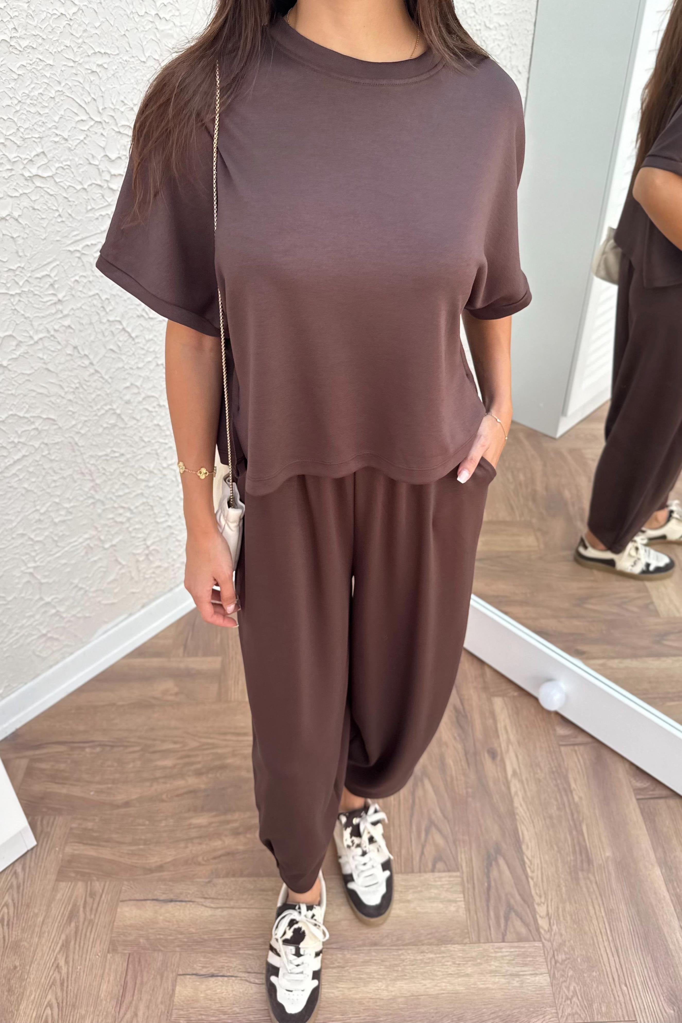 Oysho T-Shirt and Trouser Set - BROWN