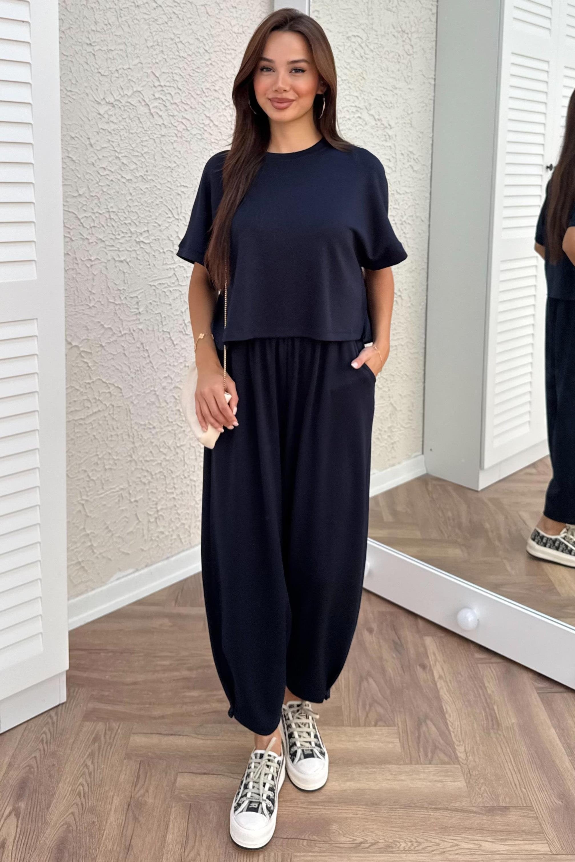 Oysho T-Shirt and Trouser Set - BROWN