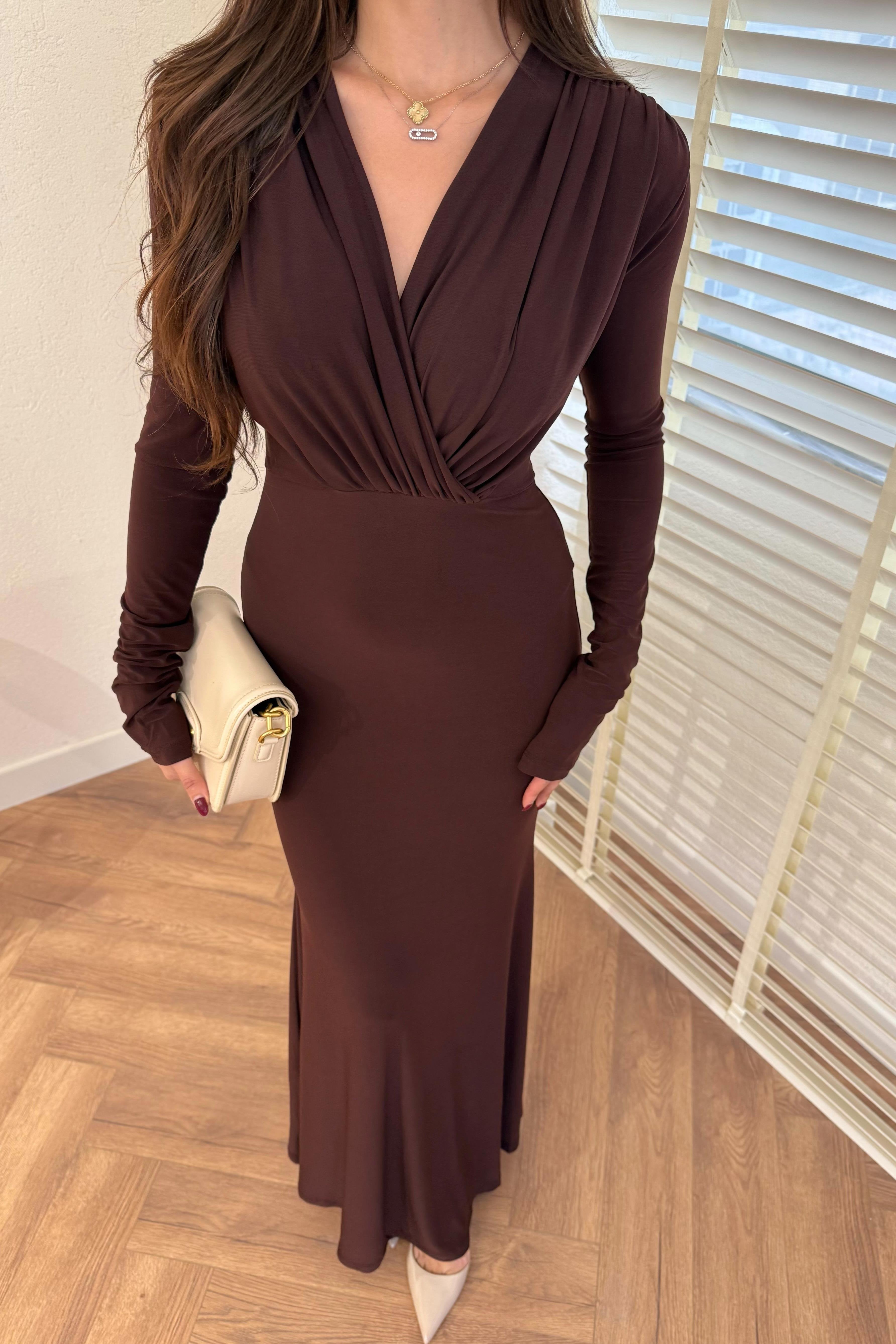 V-Neck Fishtail Dress - BROWN