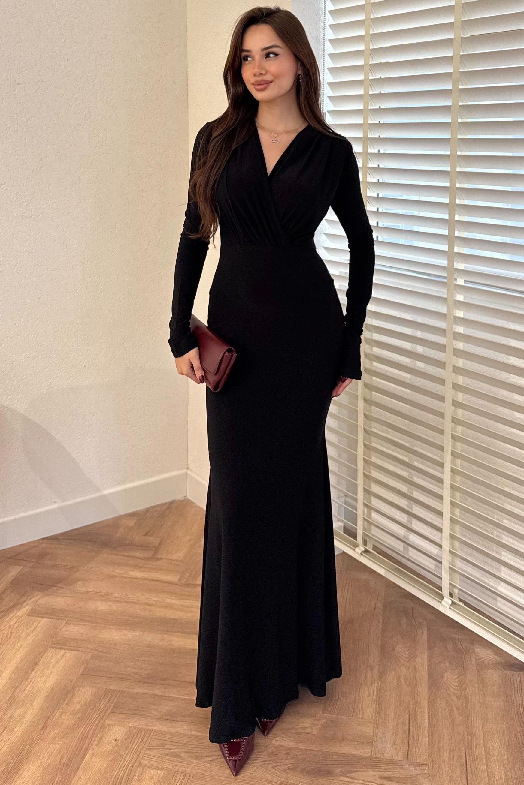 V-Neck Fishtail Dress - BROWN